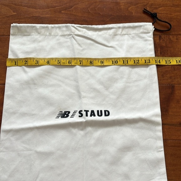New Balance Staud Large White Dust bag - Picture 5 of 5